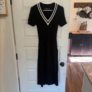 Ralph Lauren Black and White V-Neck Midi Dress